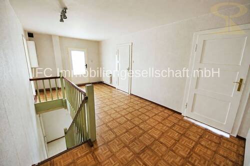 Flur- / Treppenbereich im OG - 