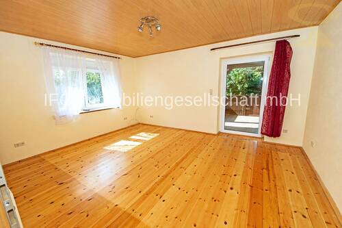 Zimmer im EG (Torhaus) - 