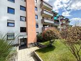 Hauseingang - Wohnung markiert - 2 Zimmer Etagenwohnung in Rosenheim