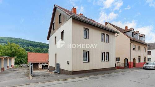 Außenansicht 1 - Charmantes 1-2 Familienhaus mit vielen Nutzungsmöglichkeiten, Nebengebäude, Stallung & PV-Ertrag
