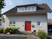 Vorderansicht - Kuppenheim: Familienfreundliches, freistehendes Einfamilienhaus in ruhiger Lage - o. Prov.