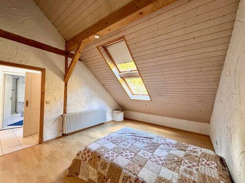 Schlafzimmer DG - 1 Zimmer Mehrfamilienhaus, Wohnhaus zum Kaufen in Kaiserslautern