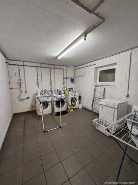 Gemeinschaftswaschraum - 
