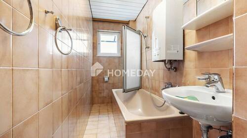 Badezimmer 1 - 3 Zimmer Etagenwohnung in Nürnberg