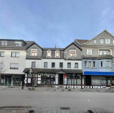 Bild 1 - Modernisiertes Wohn-u.Geschäftshaus Wissen 306 m² Wohn-u.Gewebefläche Miete 36000 EUR p.a.Faktor 9