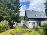 Ansicht 1 - Täglich Urlaub !! Saniertes Ferienhaus im Erzgebirge, total ruhig, Grundstück mit viel Grün !!