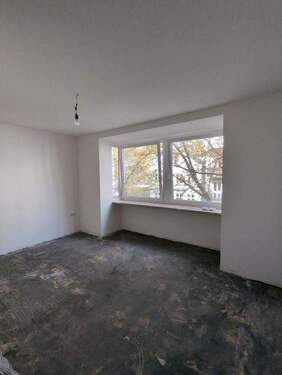 kleines Zimmer - 2 Zimmer Etagenwohnung in Hamburg-Eppendorf