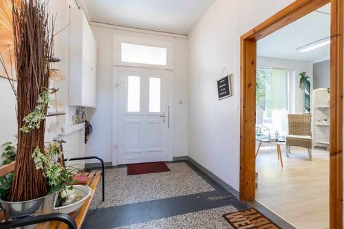 Eingangsbereich Treppenhaus - 