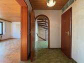 EG Flur - 5 Zimmer Reihenmittelhaus in Markgröningen