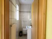 EG WC - 