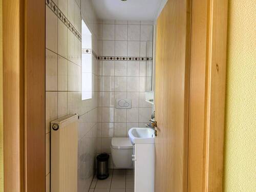 EG WC - 