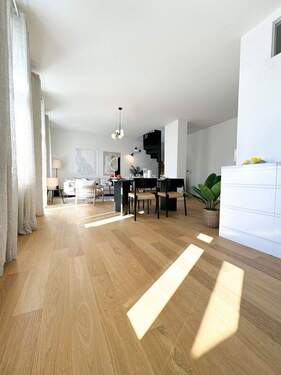 Blick aus der Küche - 3 Zimmer Etagenwohnung zum Kaufen in Berlin