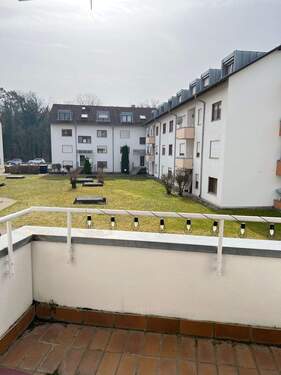 Aussicht Balkon1.jpeg - 2 Zimmer Etagenwohnung zur Miete in Singen (Hohentwiel)