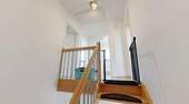 Flur OG / Treppe - 