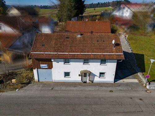 DJI_20260228110653_0018_D.jpg - Bayerischer Wald: Renovierungsbedürftiges Einfamilienhaus in Reichenbach, Gemeinde Iggensbach