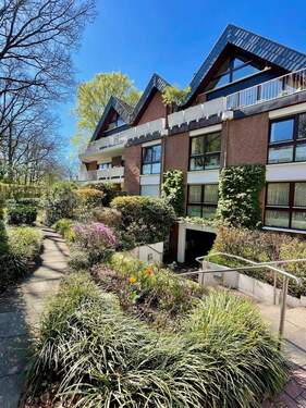 Außenansicht.jpeg - TERRASSENWOHNUNG, HOCHWERTIG AUSGESTATTET UND ABSOLUT RUHIG !