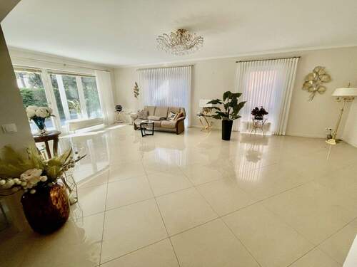 Wohnzimmer.jpeg - 3 Zimmer Terrassenwohnung in Hamburg