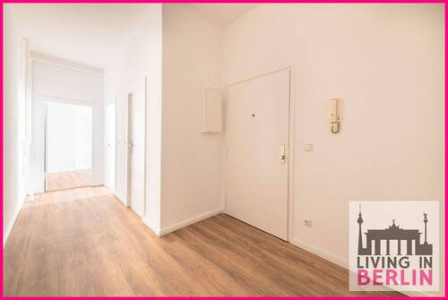 Flur - 1 Zimmer Etagenwohnung zum Kaufen in Berlin