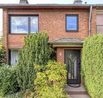 Charmantes Reihenendhaus in bevorzugter Wohnlage - Leverkusen Hitdorf