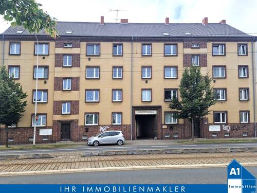 Hausansicht - Wohn- und Geschäftshaus mit Entwicklungspotential in Bahnhofsnähe von Halle (Saale)