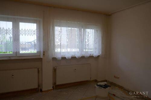 Wohn-Schlafzimmer - 2 Zimmer Etagenwohnung zum Kaufen in Mainz-Hechtsheim