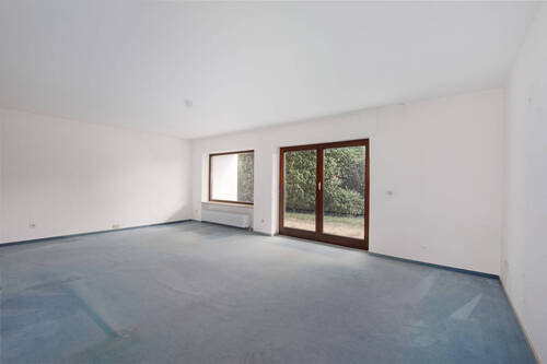 Wohnzimmer UG - geräumt - 