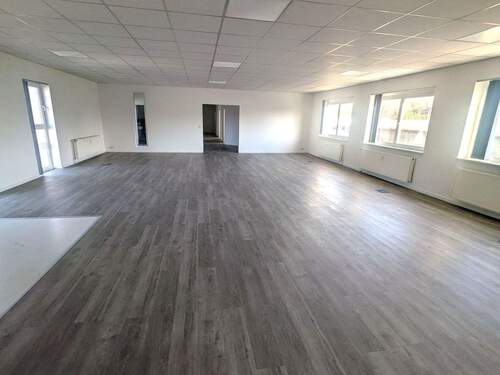 Büro - Büro mit 440,00 m&sup2; in Eisenberg zur Miete