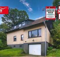 Charmantes Zweifamilienhaus mit großem Potenzial in guter Lage von Windeck