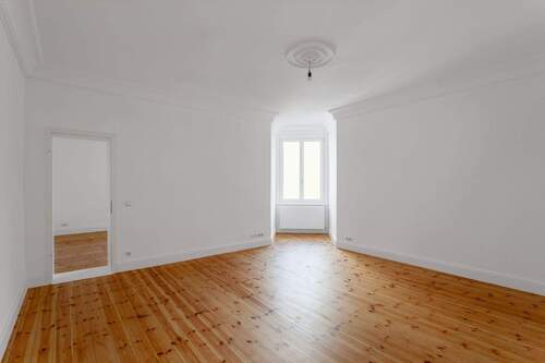 Wohnzimmer (2) - 3 Zimmer Etagenwohnung zum Kaufen in Berlin