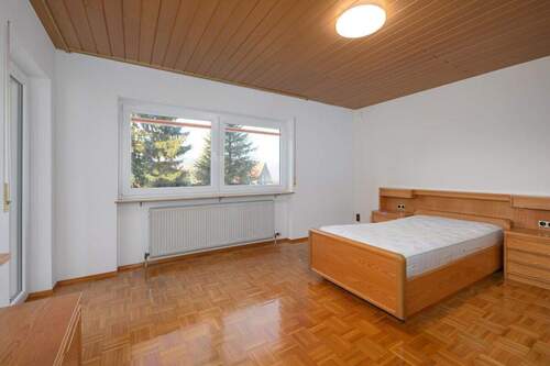 Schlafzimmer EG - 