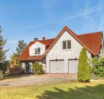 Wohnen auf höchstem Niveau - großzügiges EFH mit Traumgarten, Pool & Wellnessbereich - Hohenwarthe