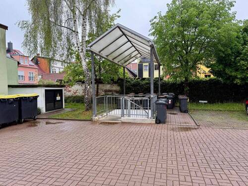 Eingang Tiefgarage vom Hof - 
