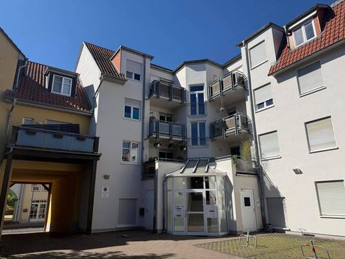 Hofeinfahr - 3 Zimmer Etagenwohnung zum Kaufen in Gotha