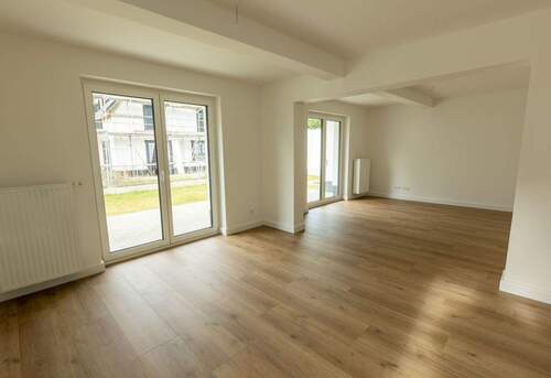 Wohn/ Essbereich - 4 Zimmer Doppelhaushälfte zur Miete in Hamburg