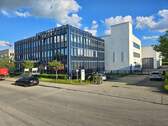 Hausansicht - Helle Büroflächen im 2. OG im Gewerbegebiet Garching - fußläufig zur Nähe U6