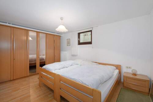 Schlafzimmer UG - 
