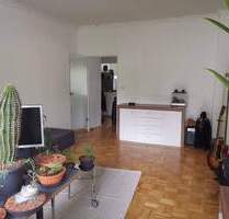 Ruhig und doch zentral gelegen mit Südbalkon und Stellplatz, nahe Tempelhofer Feld - Berlin