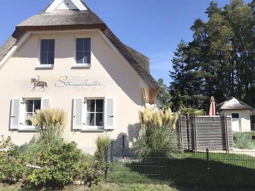 Die hübsche Bemalung am Haus - 4 Zimmer Einfamilienhaus in Glowe