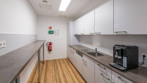 1.OG/3.OG - Küche Gemeinschaftsraum - Büro in Berlin