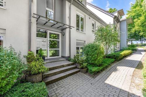 Hausansicht - Modernes Wohnglück in Sprockhövel: Stilvolle 3-Zimmer-Eigentumswohnung mit sonnigem Balkon