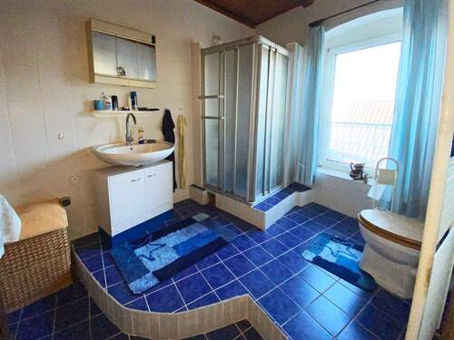 Tageslichtbad im OG - 