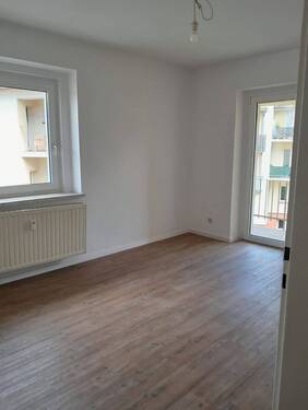 Zimmer - 2 Zimmer Etagenwohnung zur Miete in Plauen