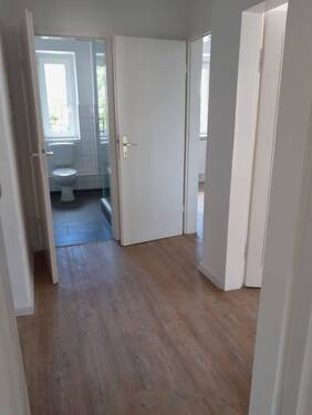 Flur - 2 Zimmer Etagenwohnung in Plauen
