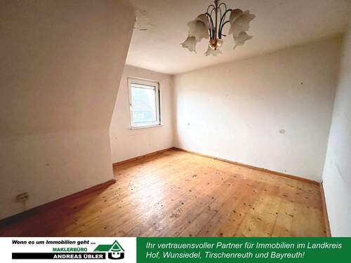 Wohnraum - 4 Zimmer Doppelhaushälfte in Selb