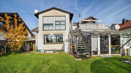 Außenansicht 2 - 9 Zimmer Mehrfamilienhaus, Wohnhaus zum Kaufen in Brunnen