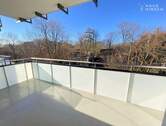 Neuwertiger Balkon mit Südausrichtung - 