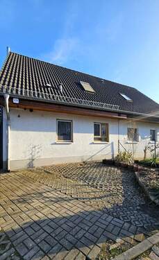 Hausansicht - 4 Zimmer Doppelhaushälfte in Berlin