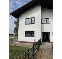 Wohnhaus in besonderer Lage - 2.250,00&nbsp;EUR Kaltmiete, ca.&nbsp; 255,00&nbsp;m&sup2;&nbsp;Wohnfl&auml;che in Ransbach-Baumbach (PLZ: 56235)