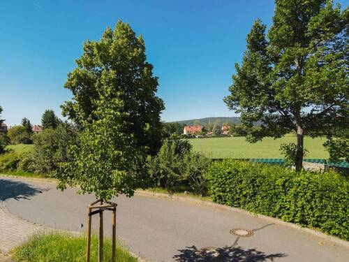 Straßenansicht - Grundstück in Pirna zum Kaufen