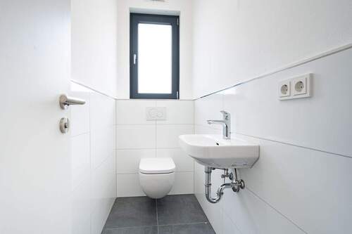 Beispielfotos aus Wohnungen im selben Haus - 